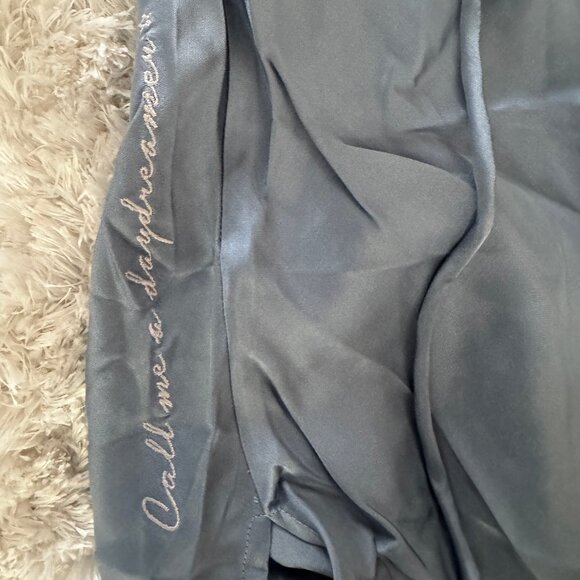 Cloroom Mulberry Silk Call Me a Daydreamer Pajamas - Picture 3 of 5